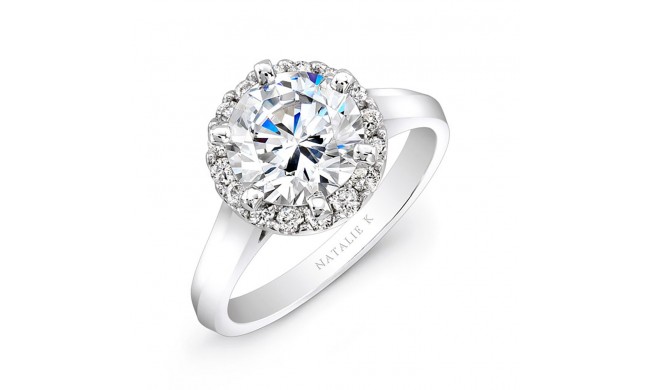 18k White Gold Diamond Halo Engagement Ring