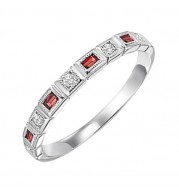 Gems One 14Kt White Gold Diamond (1/10Ctw) & Garnet (1/6 Ctw) Ring