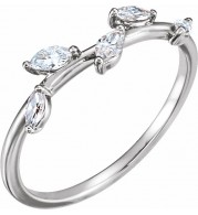 14K White 1/4 CTW Diamond Leaf Ring