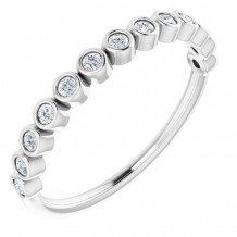 14K White 1/6 CTW Diamond Anniversary Band