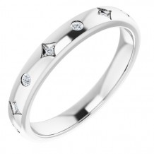 14K White 1/10 CTW Diamond Anniversary Band