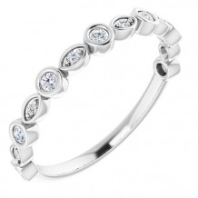 14K White 1/6 CTW Diamond Anniversary Band