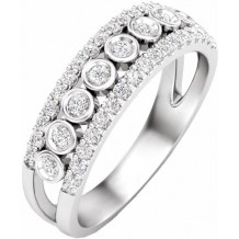 14K White 1/2 CTW Diamond Anniversary Band