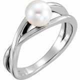 14K White Freshwater Cultured Pearl Solitaire Ring photo