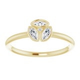 14K Yellow 1/5 CTW Diamond Ring photo 3