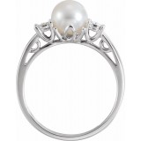 14K White Freshwater Pearl and .04CTW Diamond Ring photo 2