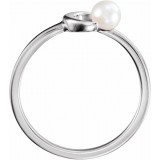 14K White Cultured Freshwater Pearl Crescent Moon Ring photo 2